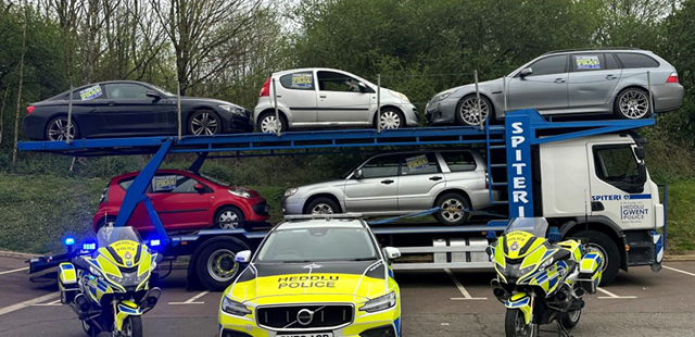 Police forces work together in brand new operation to tackle uninsured driving